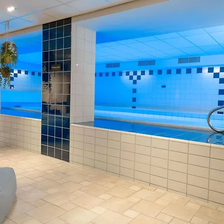 Mercure Centrum Отель 4*