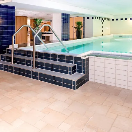 Mercure Centrum Отель 4*