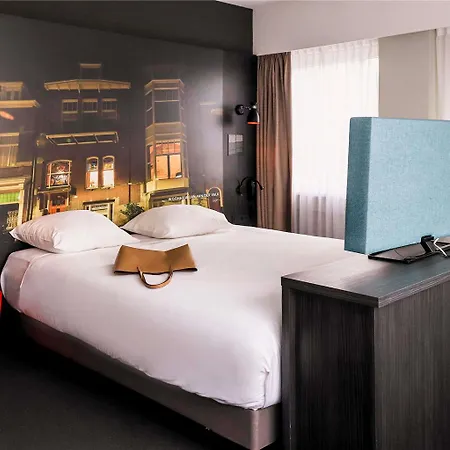 Mercure Centrum Hotel 4*