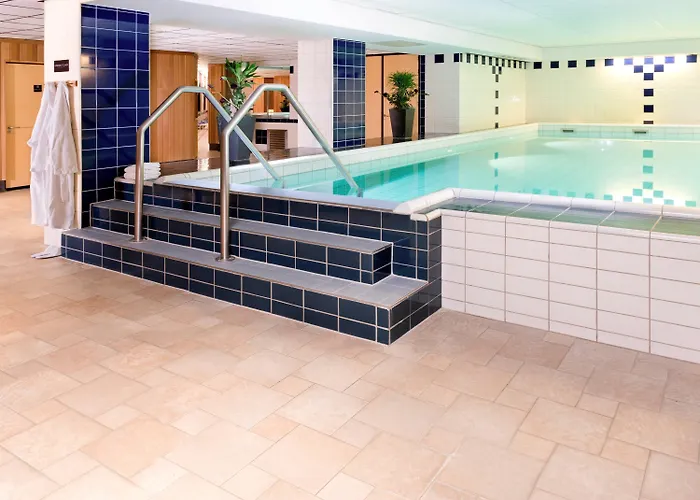 Mercure Centrum Hotel 4*